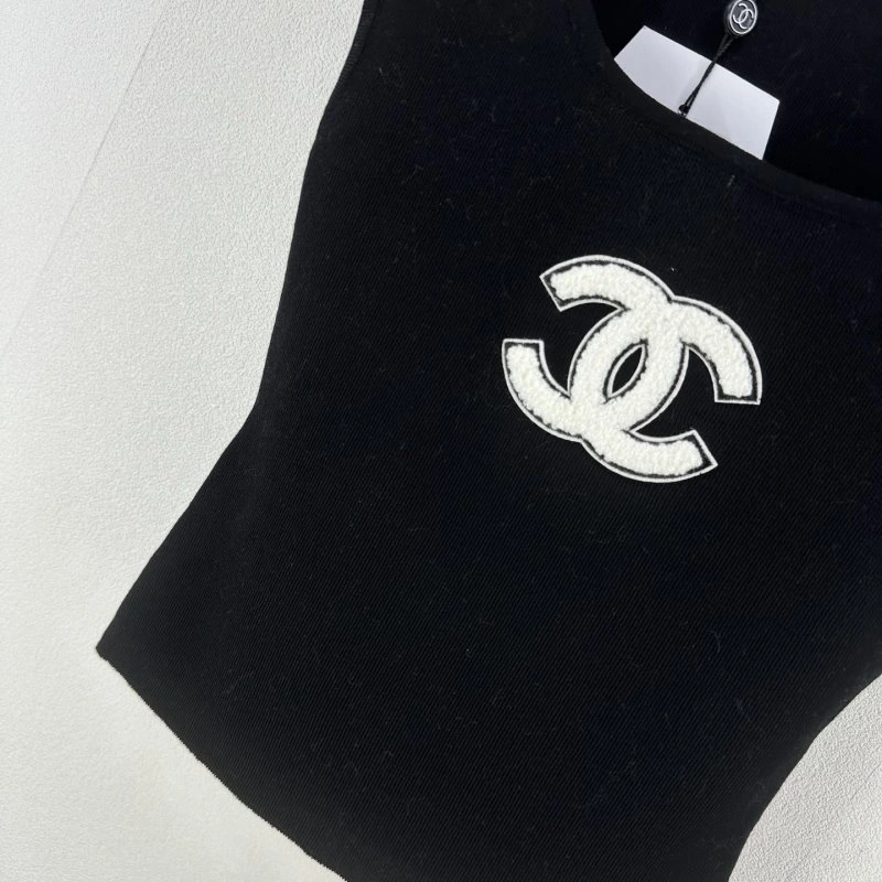 Chanel T-Shirts Resilient 109708
