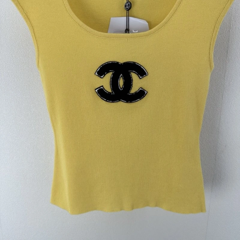 Chanel T-Shirts Casual 109717