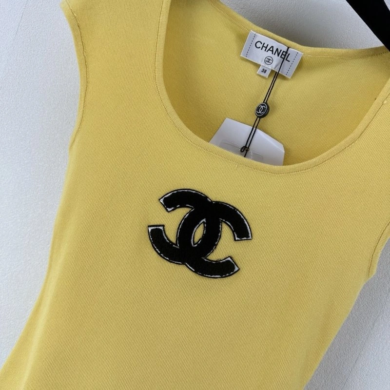 Chanel T-Shirts Casual 109717