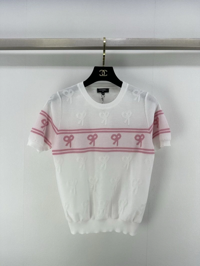 Chanel T-Shirts Stretchable 109694