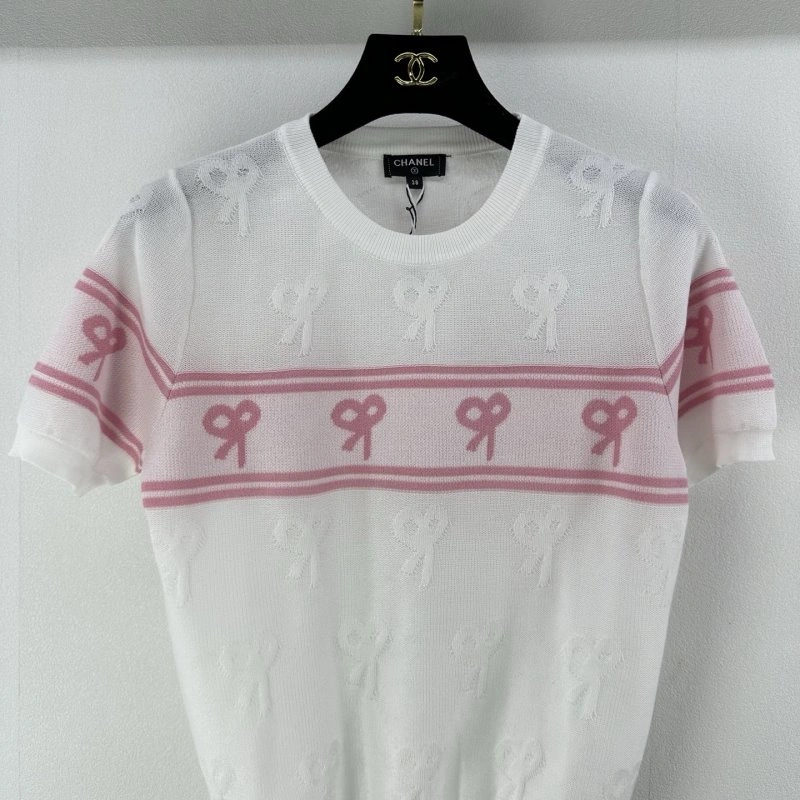 Chanel T-Shirts Stretchable 109694