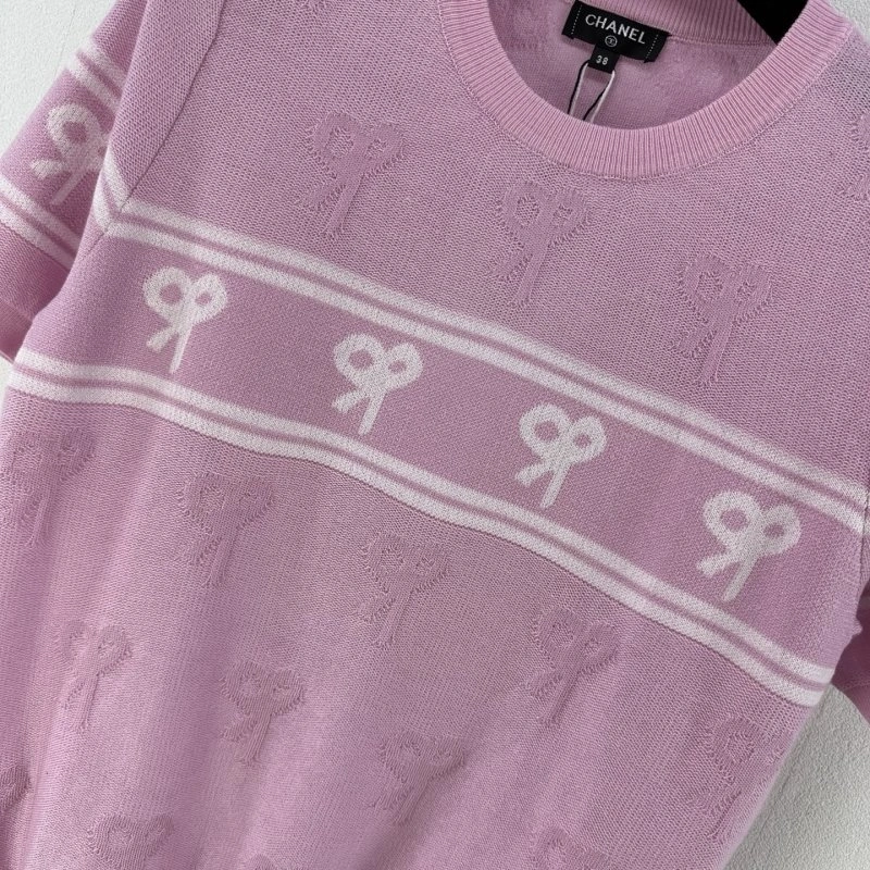 Chanel T-Shirts Stretchable 109695