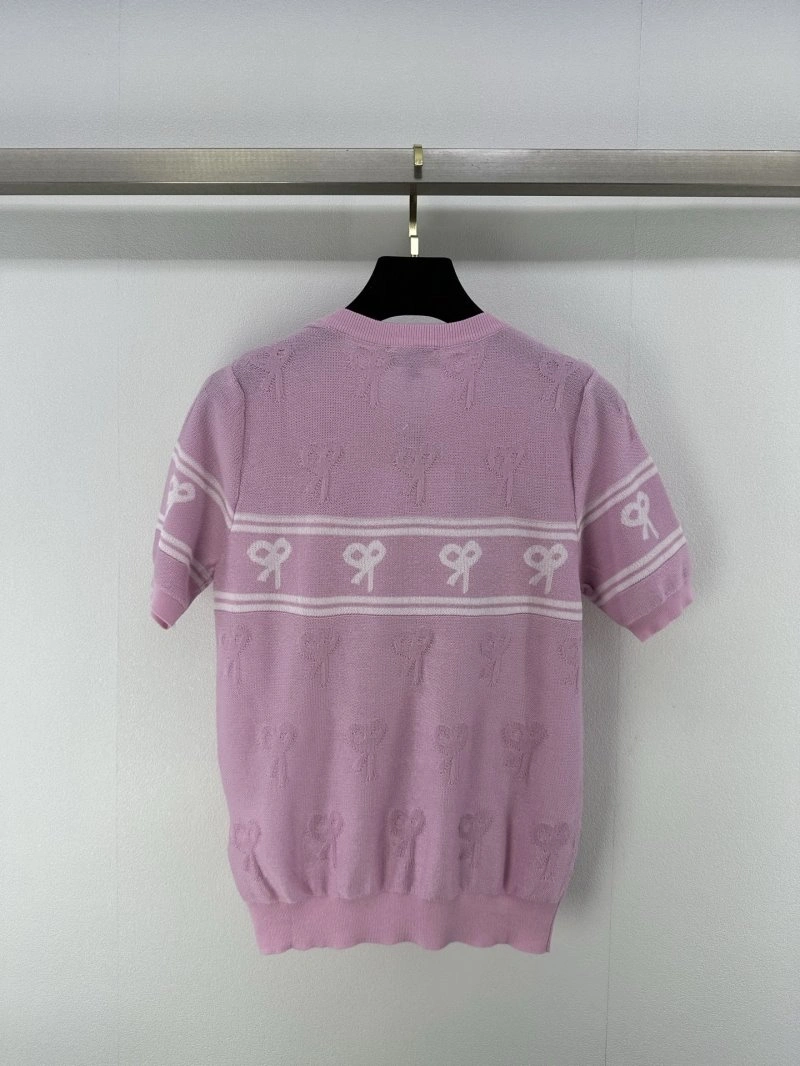 Chanel T-Shirts Stretchable 109695