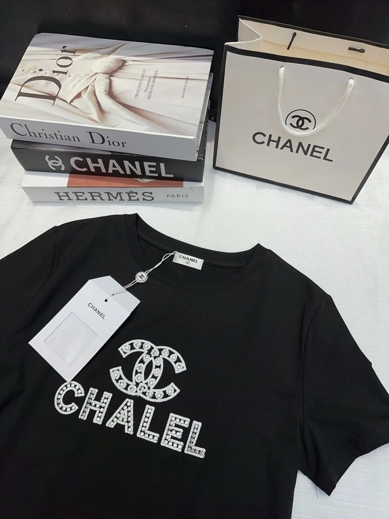 Flexible Chanel T-Shirts 109680