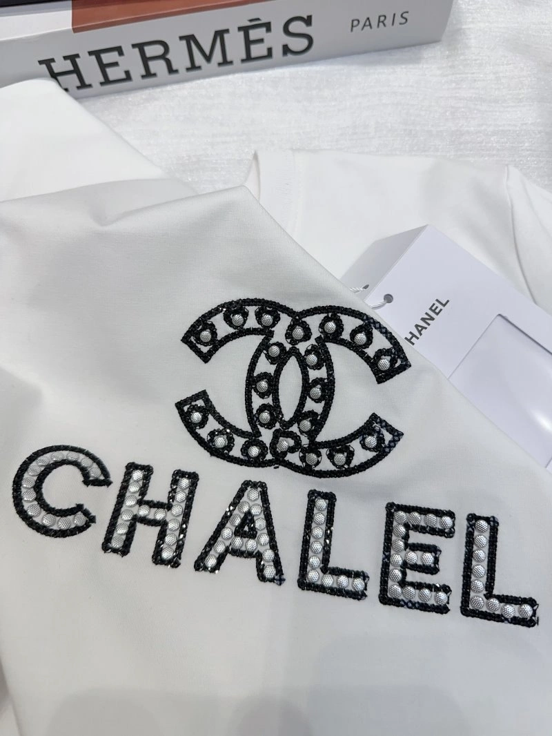 Cozy Chanel T-Shirts 109679