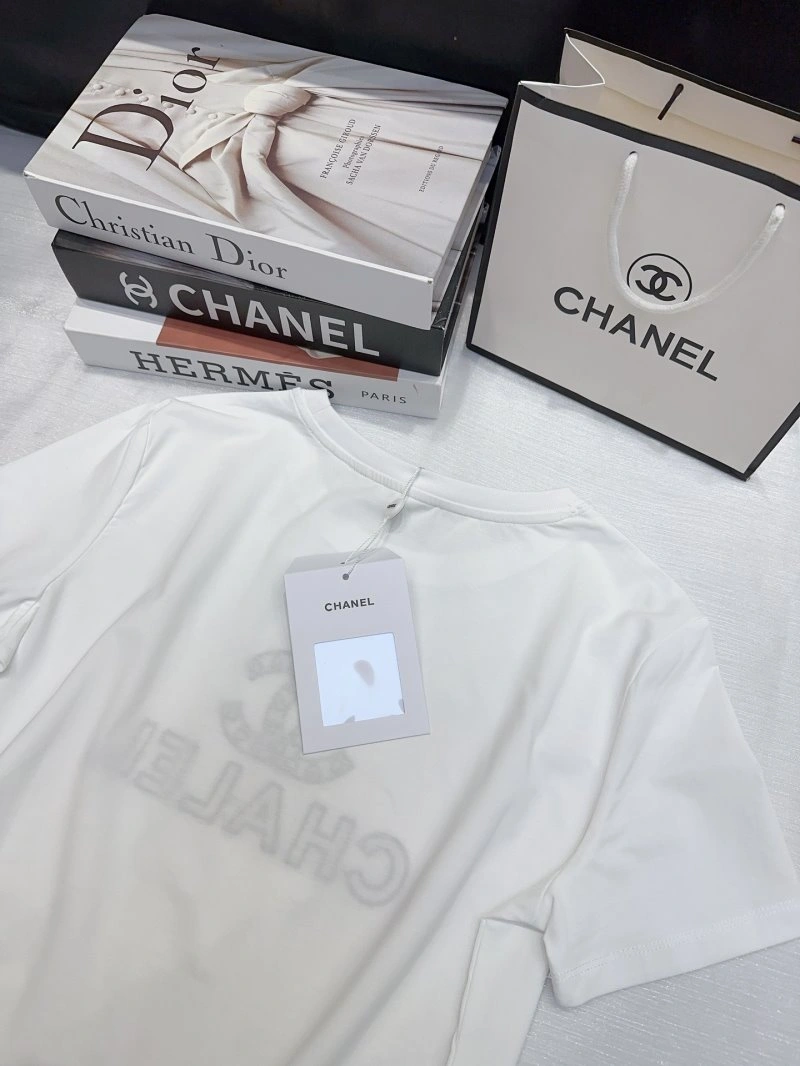 Cozy Chanel T-Shirts 109679