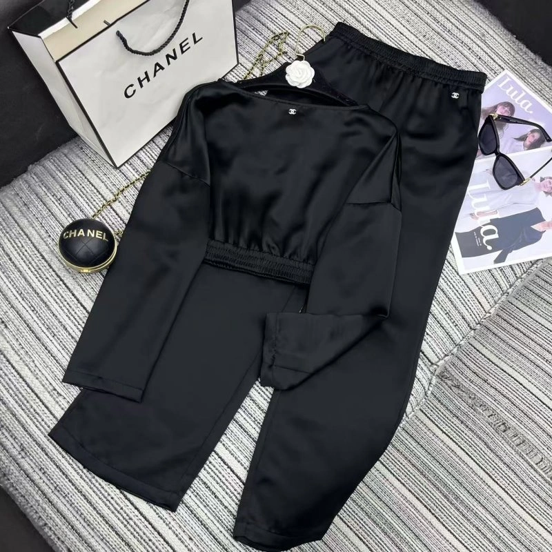 Chanel T-Shirts FreshLook 109675