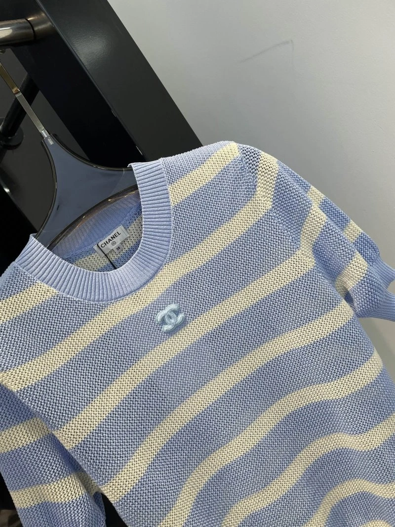 Minimalist Chanel T-Shirts 109662