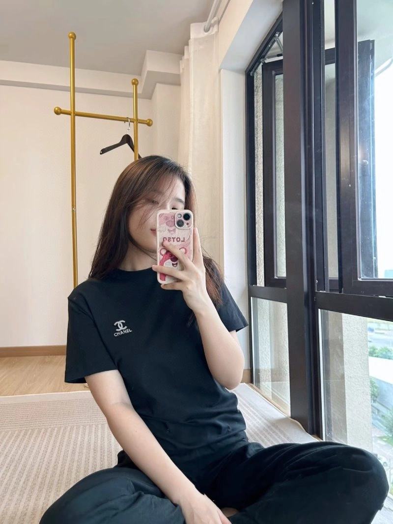 Chanel T-Shirts MultiPurpose 109666