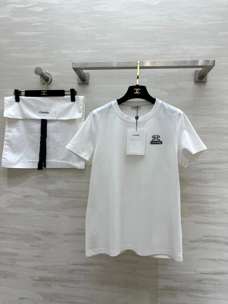 Chanel T-Shirts Bold 109654
