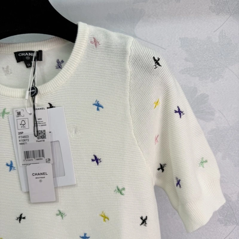 Affordable Chanel T-Shirts 109650