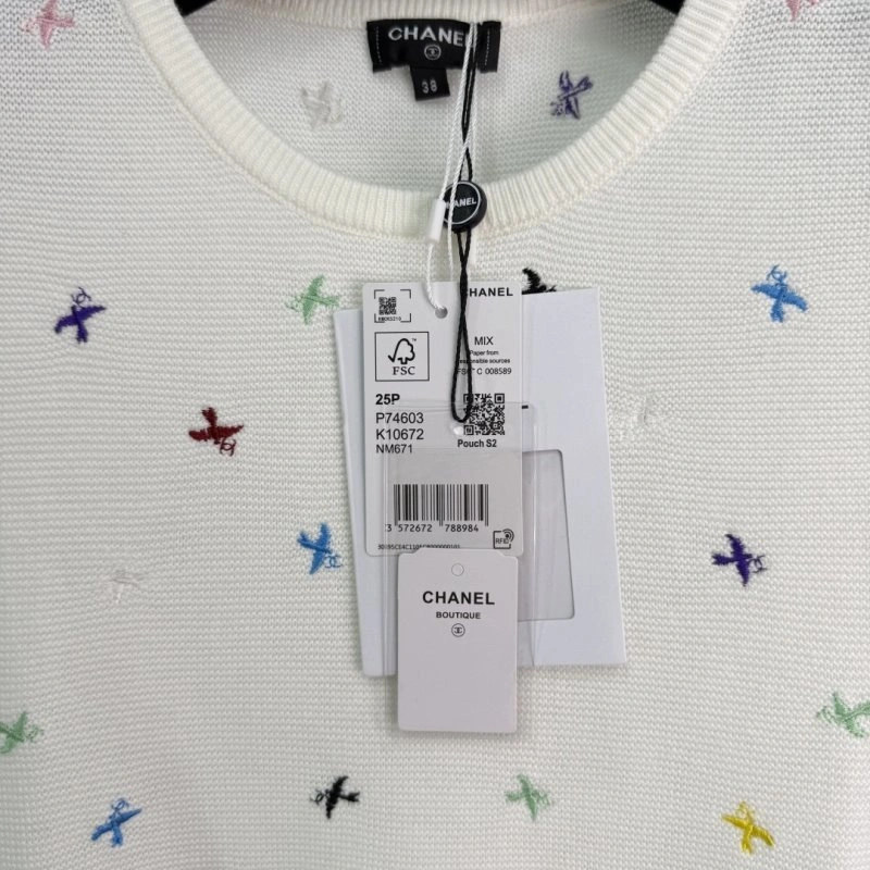 Affordable Chanel T-Shirts 109650