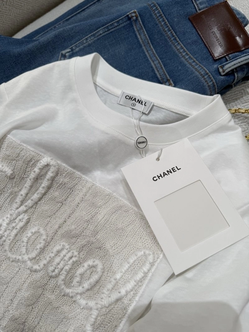 Cozy Chanel T-Shirts 109659