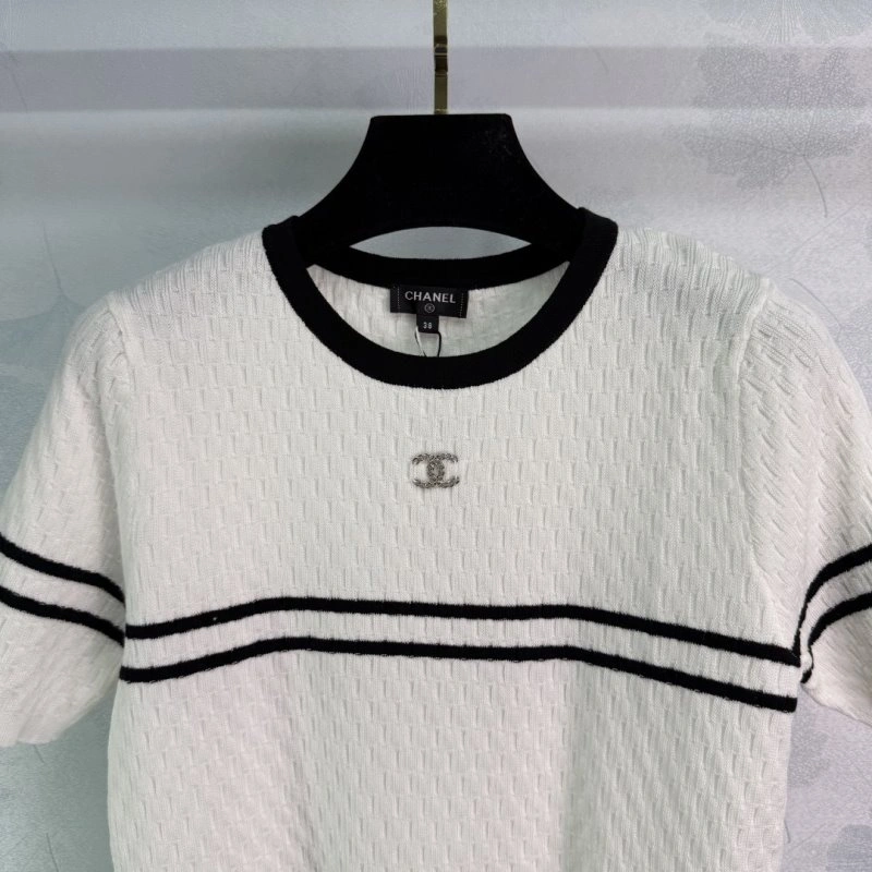 Chanel T-Shirts Durable 109668