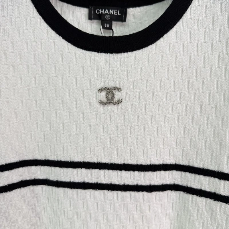 Chanel T-Shirts Durable 109668