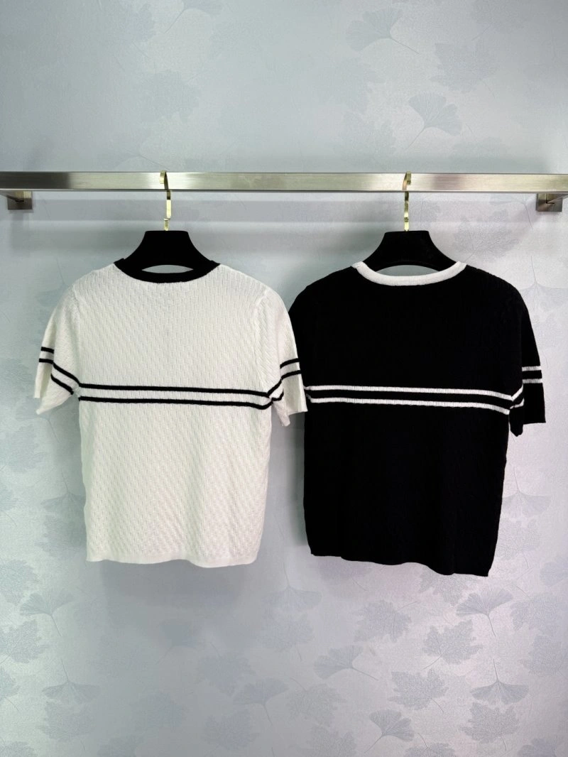 Chanel T-Shirts Durable 109668