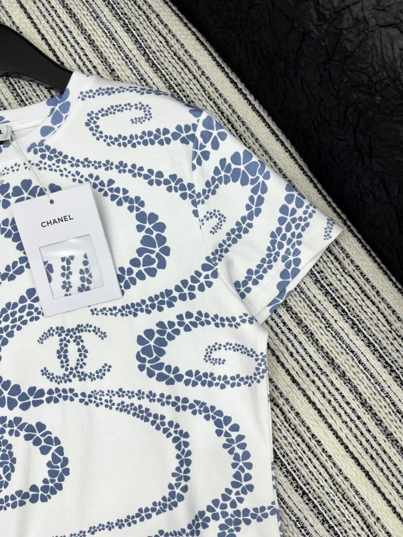 Chanel T-Shirts SmoothTexture 109640