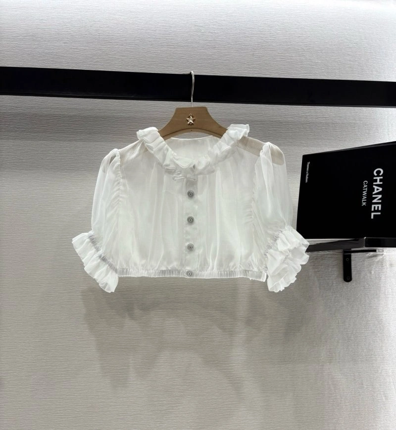 Chanel T-Shirts UrbanChic 109642