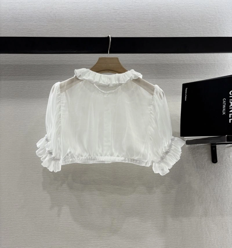 Chanel T-Shirts UrbanChic 109642