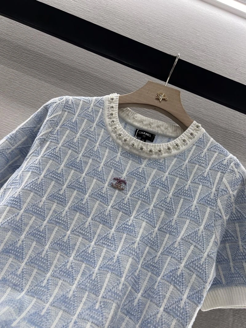 Chanel T-Shirts Casual 109637