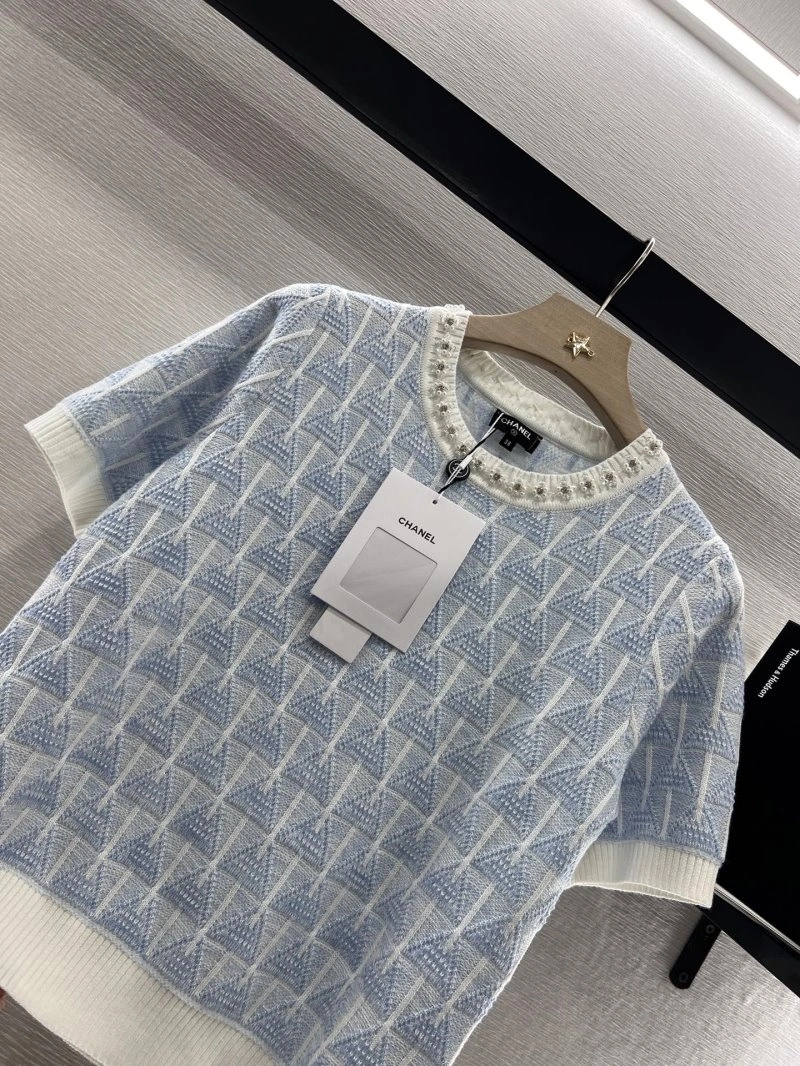 Chanel T-Shirts Casual 109637