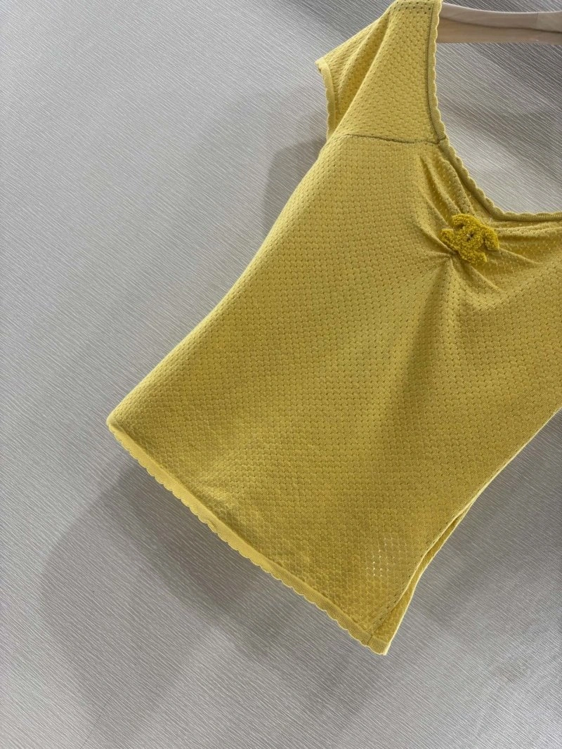 UrbanChic Chanel T-Shirts 109631