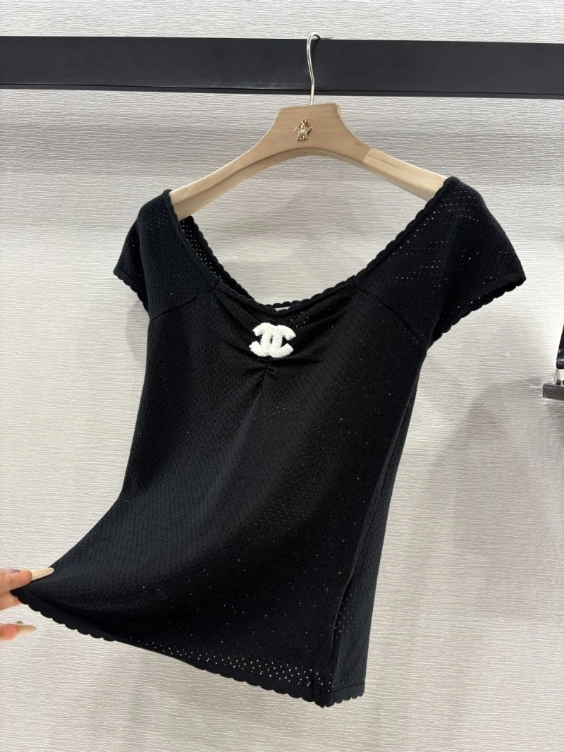 UrbanChic Chanel T-Shirts 109633