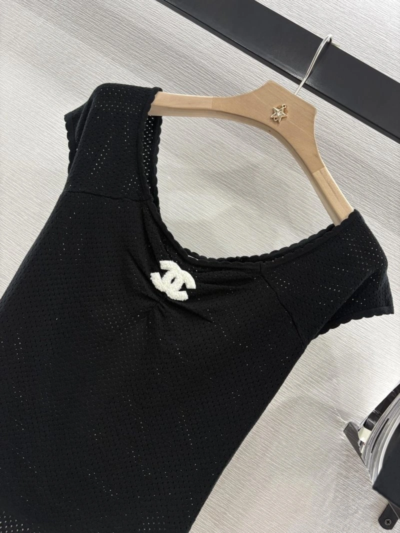 UrbanChic Chanel T-Shirts 109633