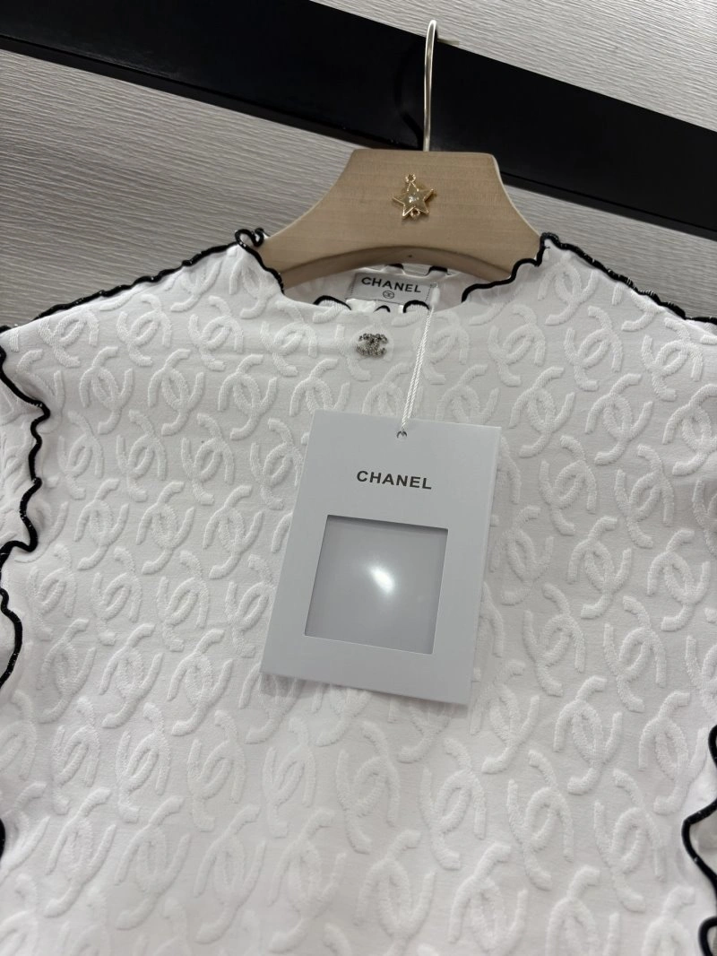Chanel T-Shirts Stylish 109636