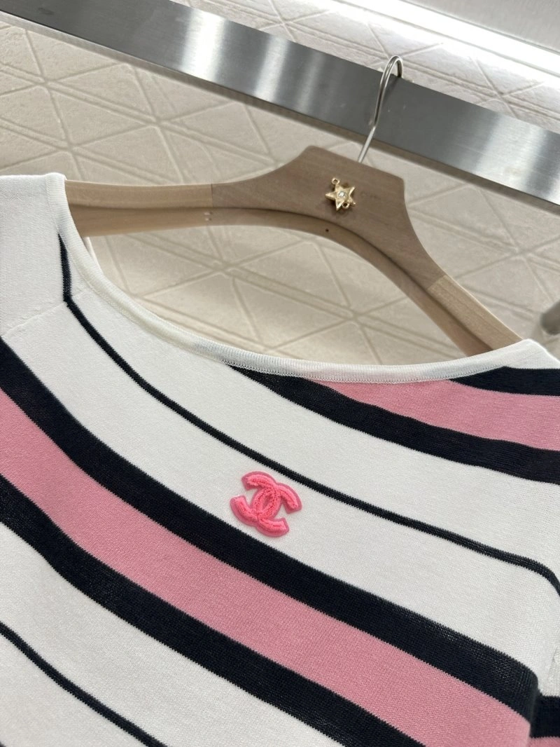 Functional Chanel T-Shirts 109621