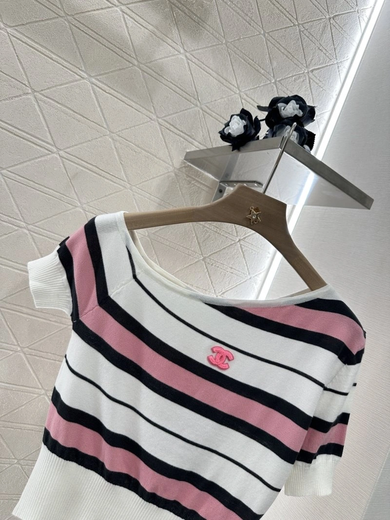 Functional Chanel T-Shirts 109621