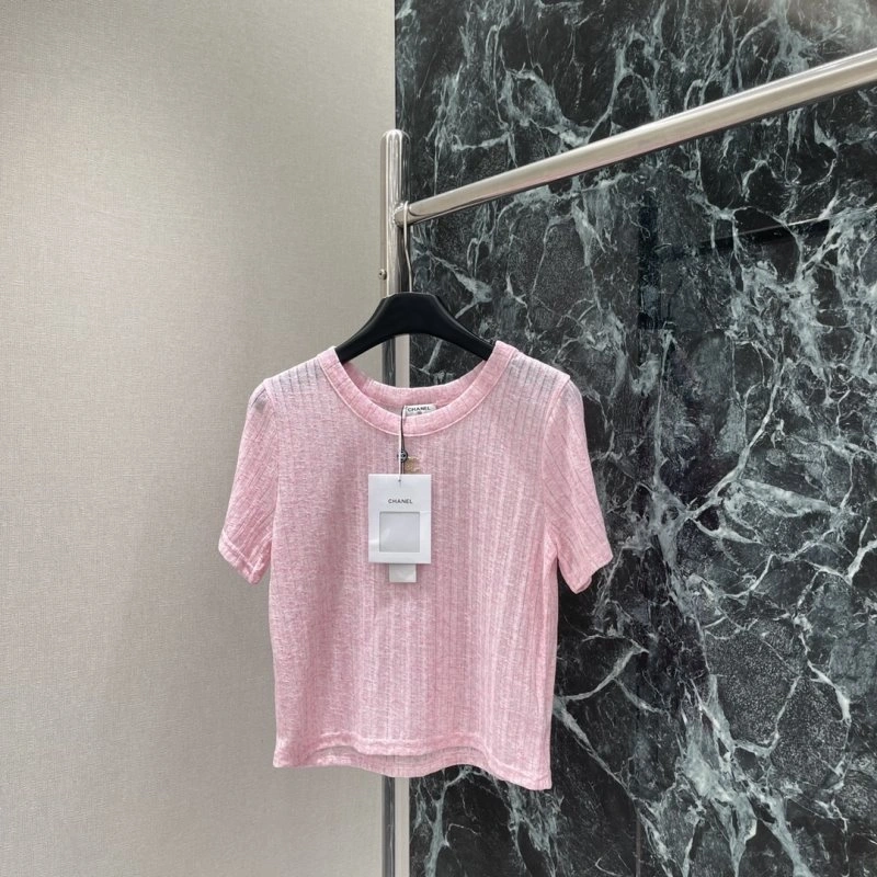 Trendsetting Chanel T-Shirts 109627