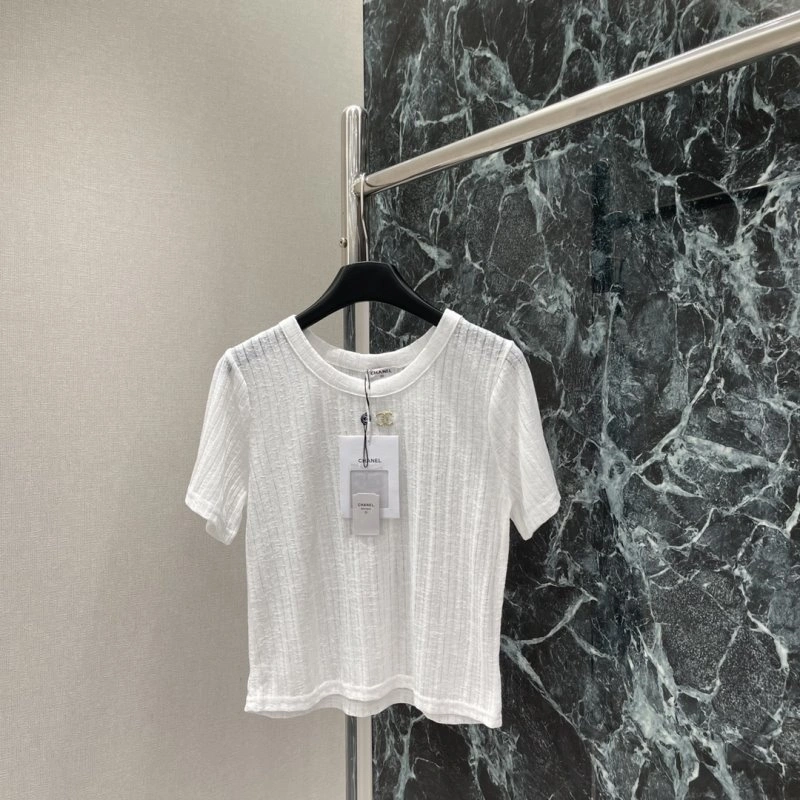 Trendsetting Chanel T-Shirts 109627