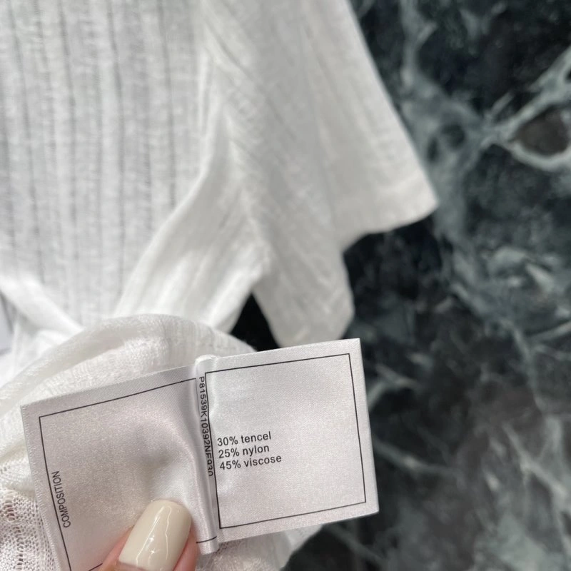 Trendsetting Chanel T-Shirts 109627