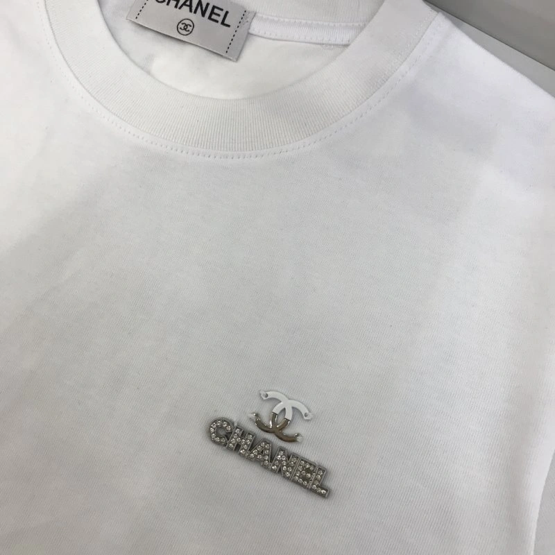 Supportive Chanel T-Shirts 109613