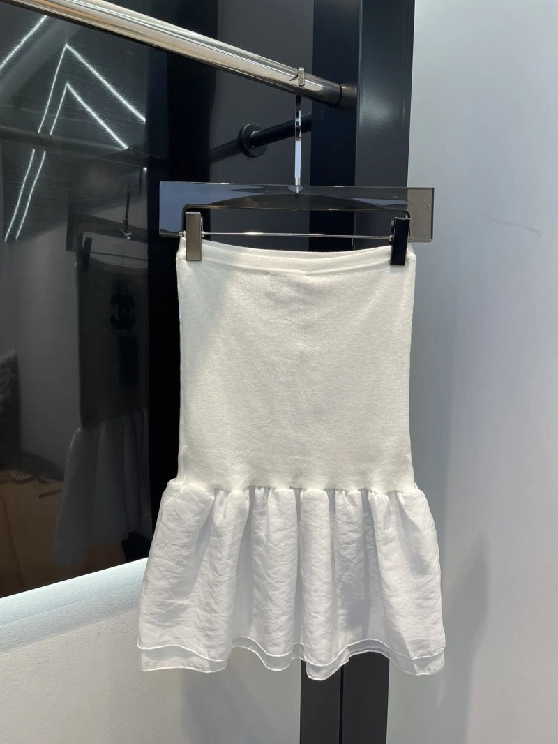Chanel T-Shirts Neat 109626