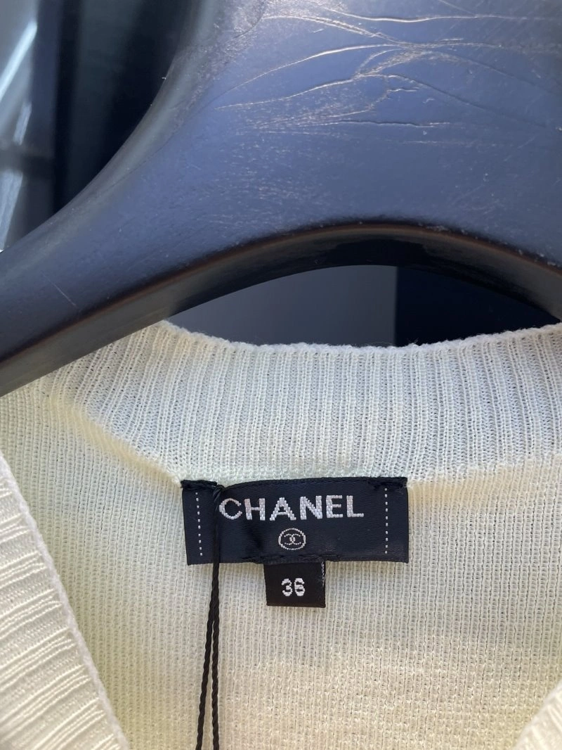Chic Chanel T-Shirts 109610