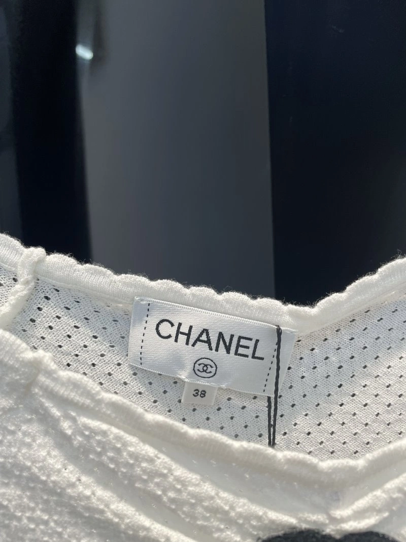 Snug Chanel T-Shirts 109609
