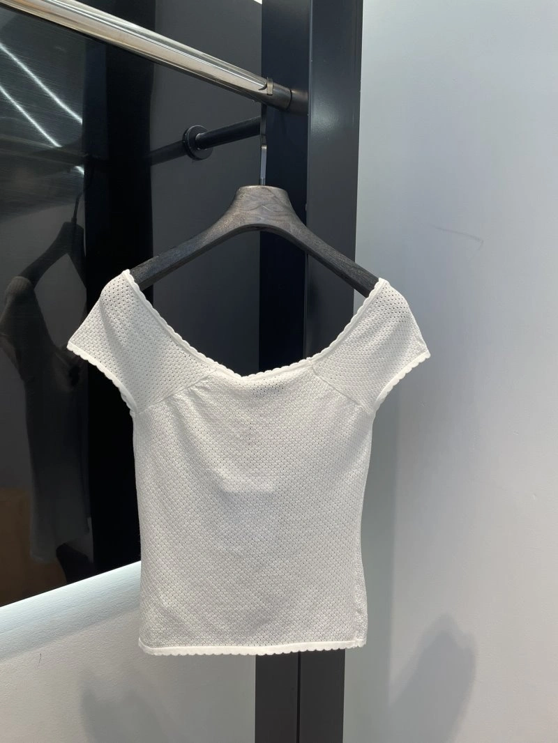 Snug Chanel T-Shirts 109609