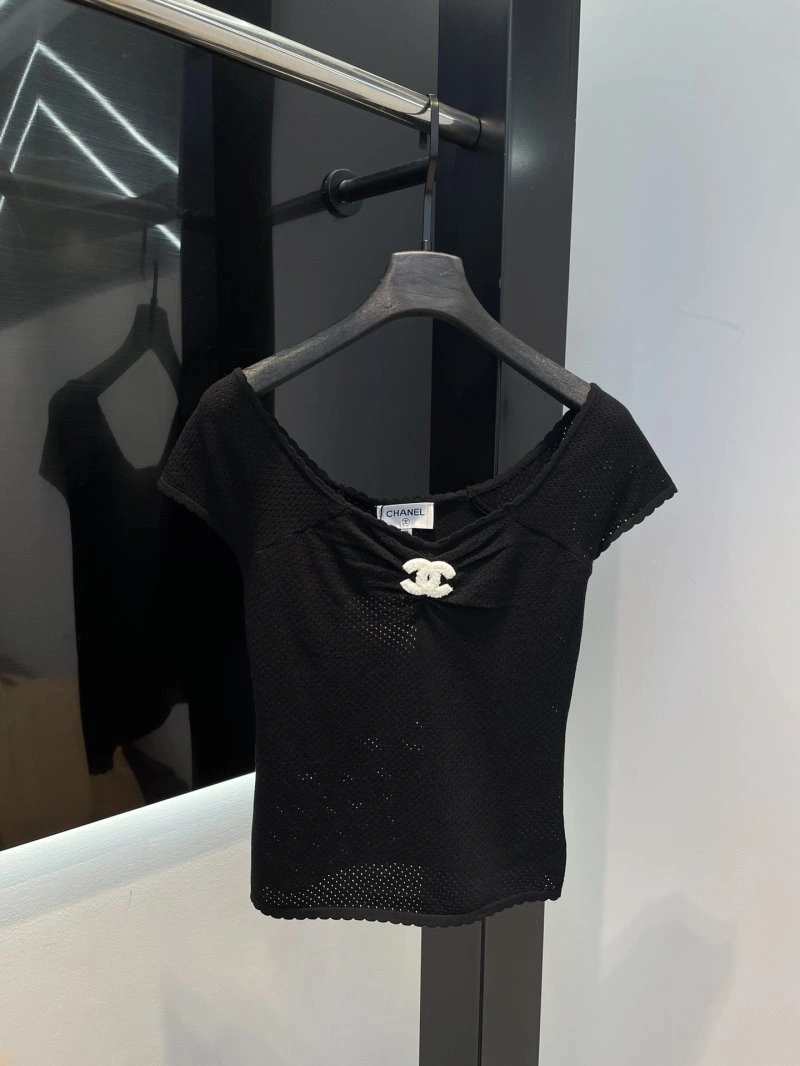 Sophisticated Chanel T-Shirts 109604