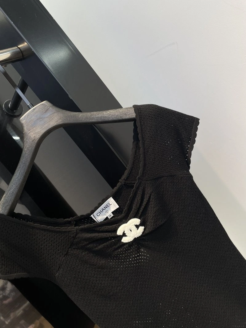 Sophisticated Chanel T-Shirts 109604