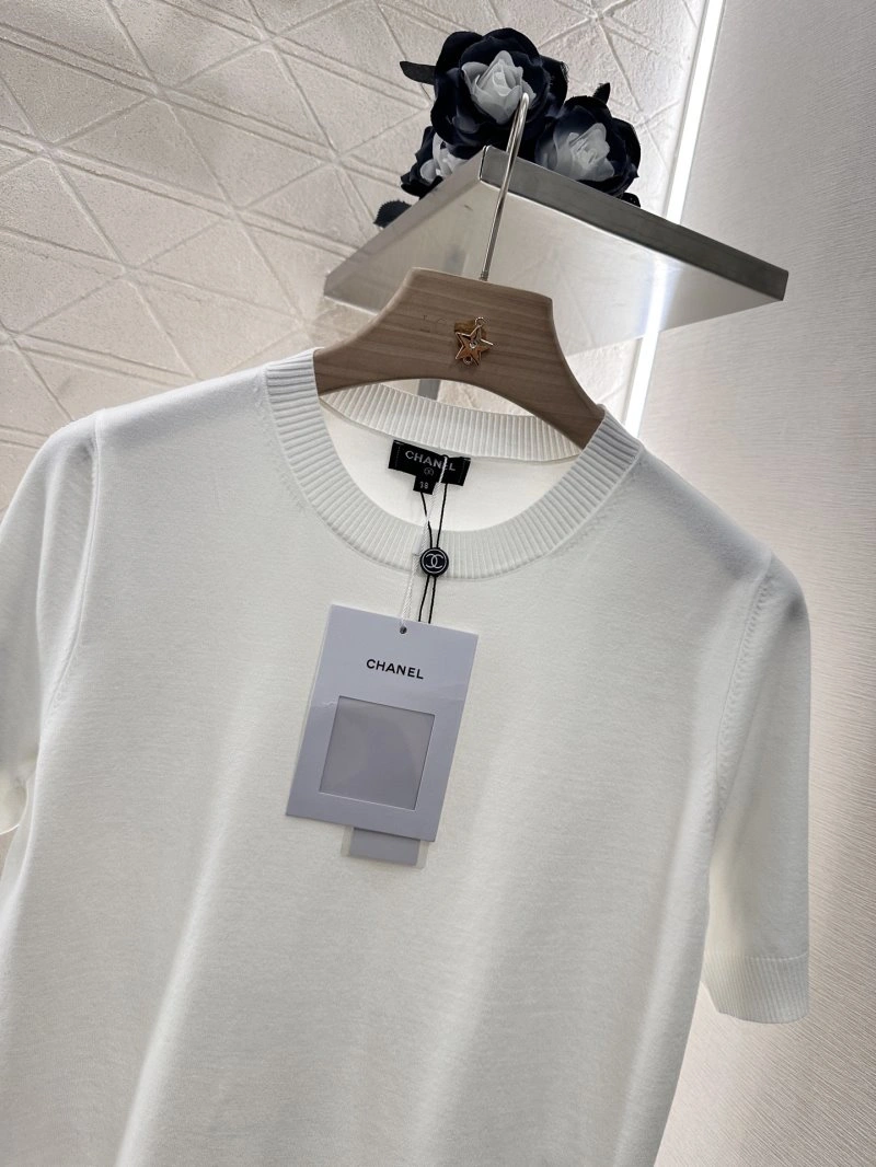 Chanel T-Shirts Durable 109438