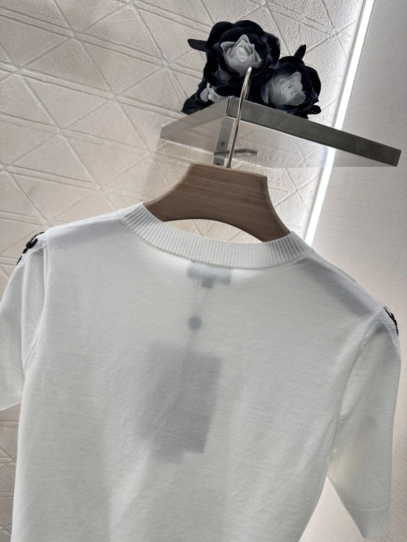 Chanel T-Shirts Durable 109438