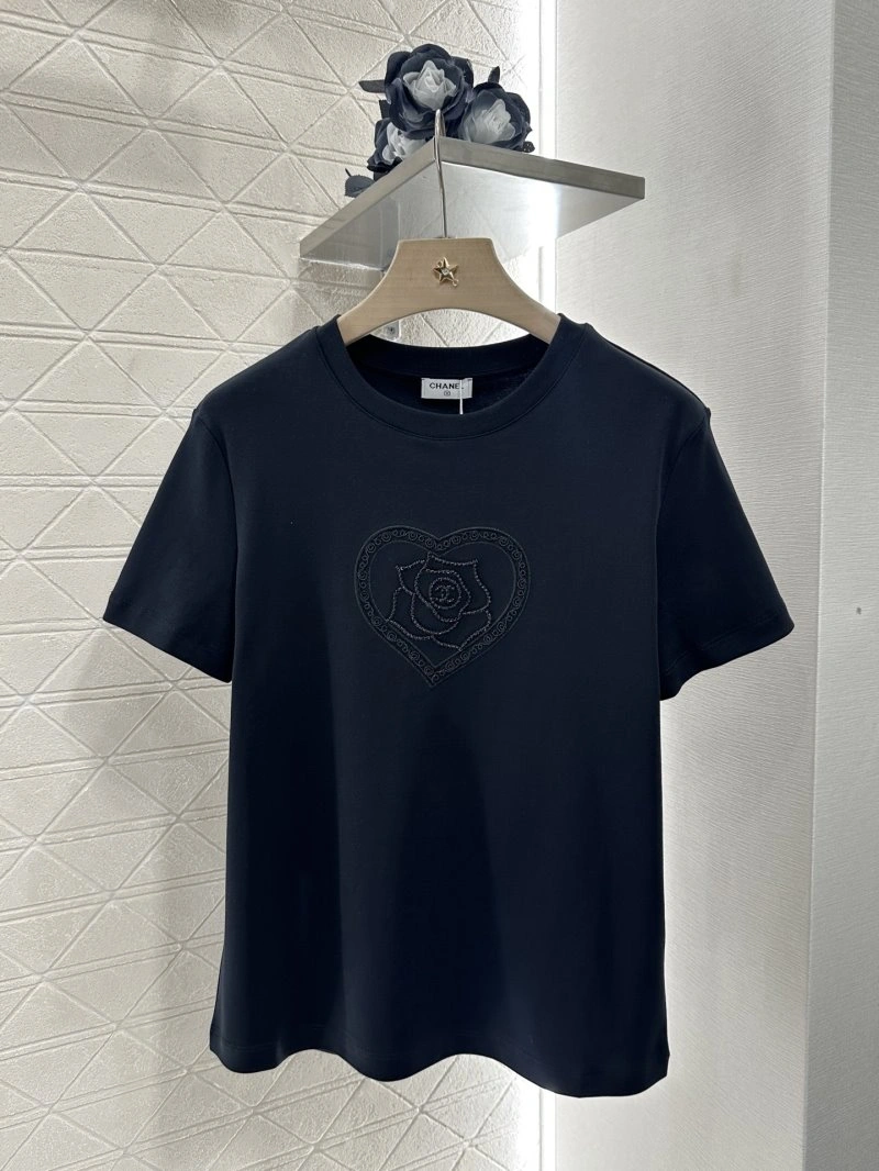 Packable Chanel T-Shirts 109436