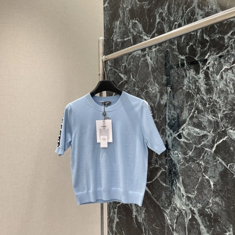 WellDesigned Chanel T-Shirts 109426