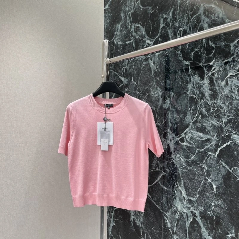 WellDesigned Chanel T-Shirts 109426