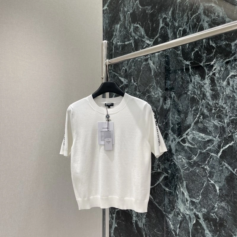 WellDesigned Chanel T-Shirts 109426