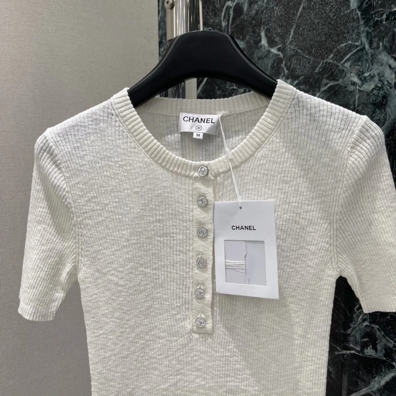 Chanel T-Shirts Youthful 109422