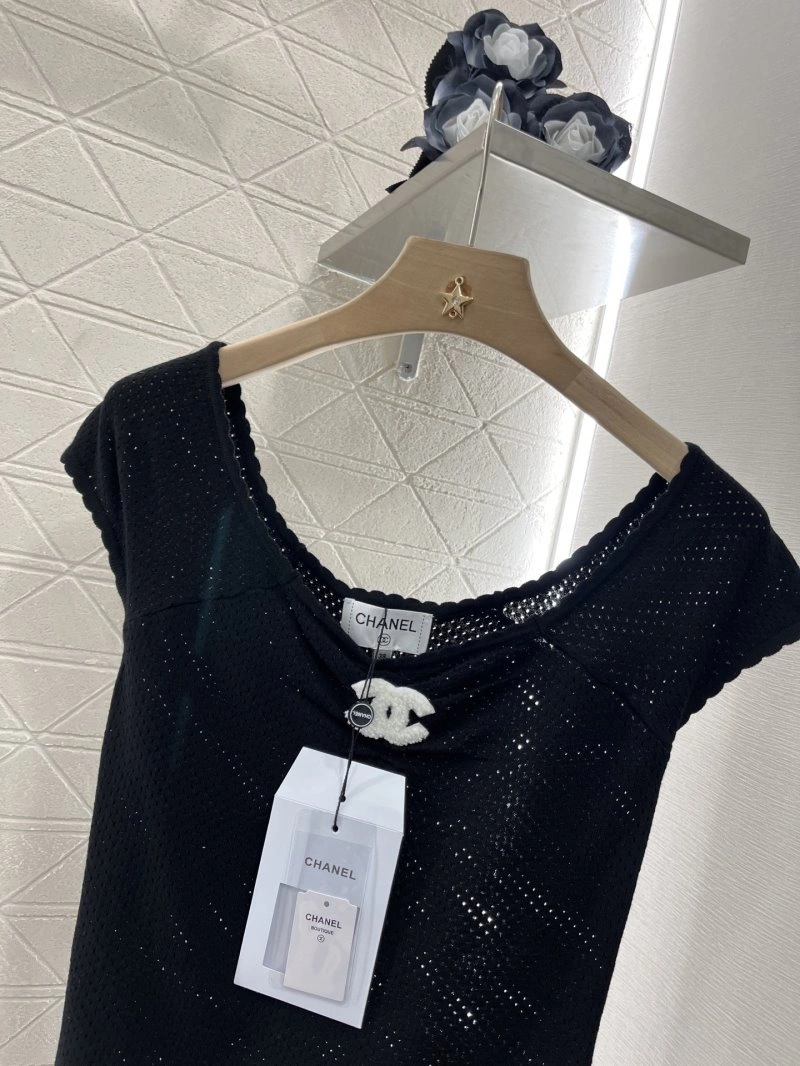 Classic Chanel T-Shirts 109415