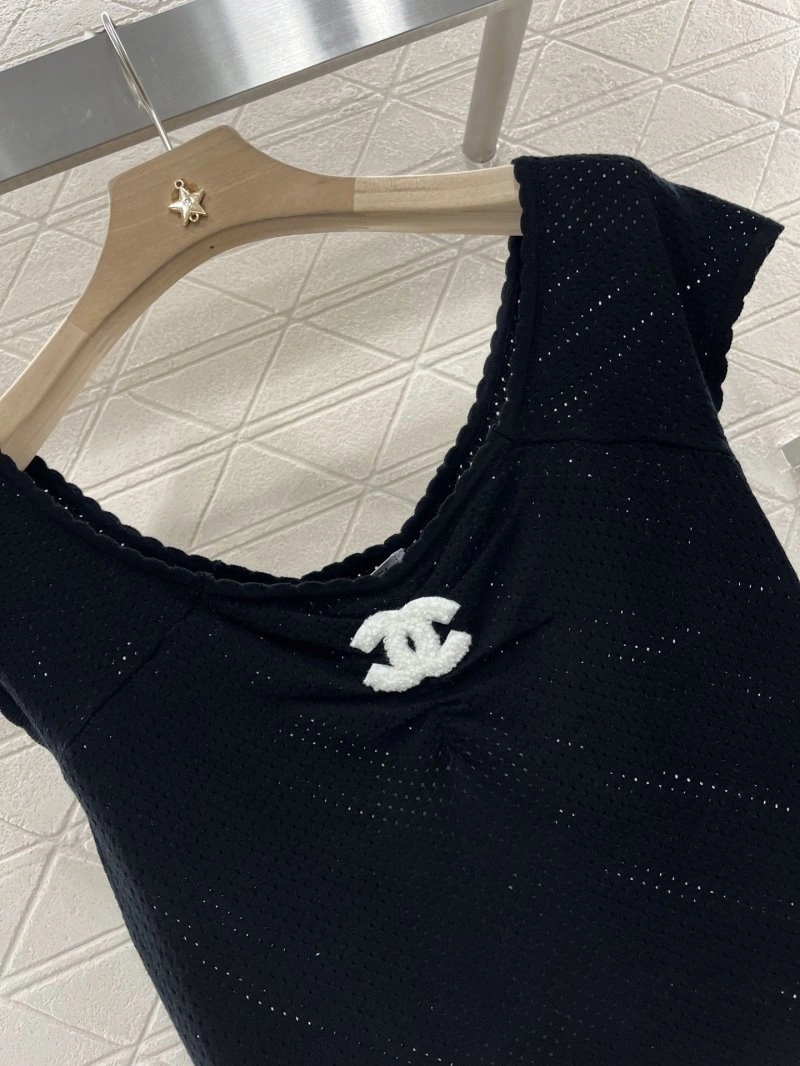 Classic Chanel T-Shirts 109415